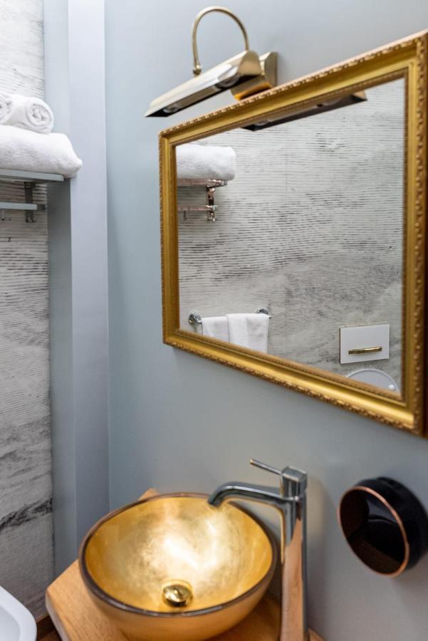 Queen Cattleya Suite Genoa Luaran gambar
