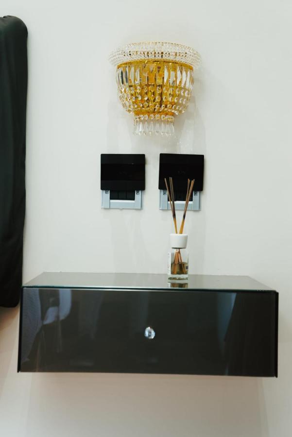 Queen Cattleya Suite Genoa Luaran gambar